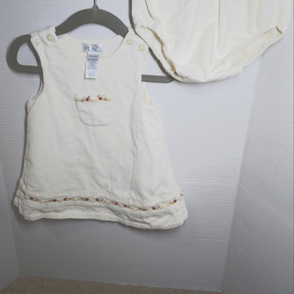 Newborn to 6 months dresses lot - Picture 3 of 9